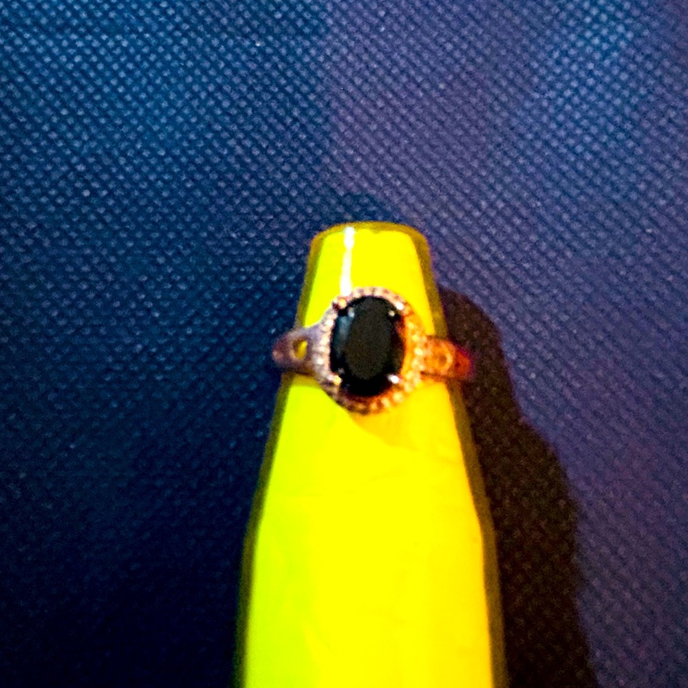 Costume Ring size 9 rose gold band